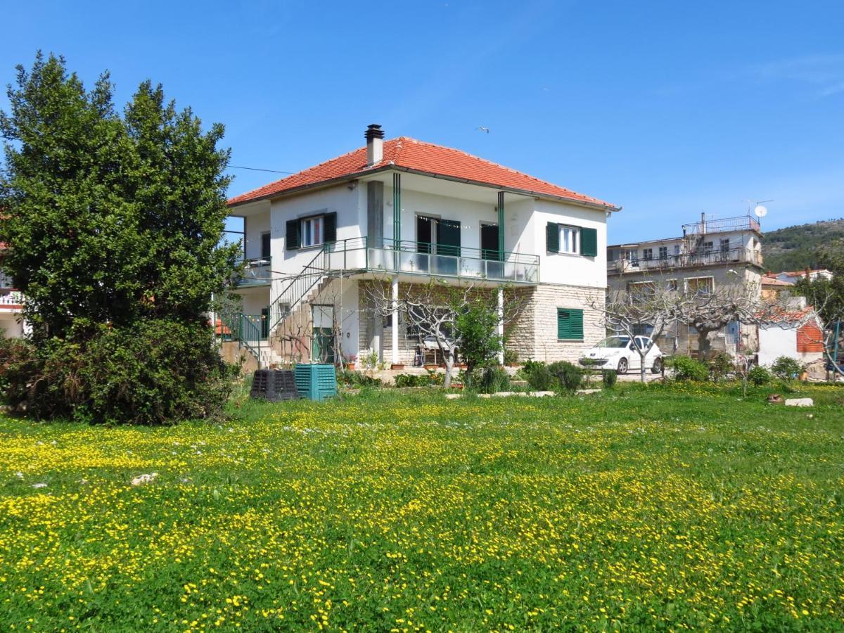 Apartments Grubisin Tribunj  Bagian luar foto